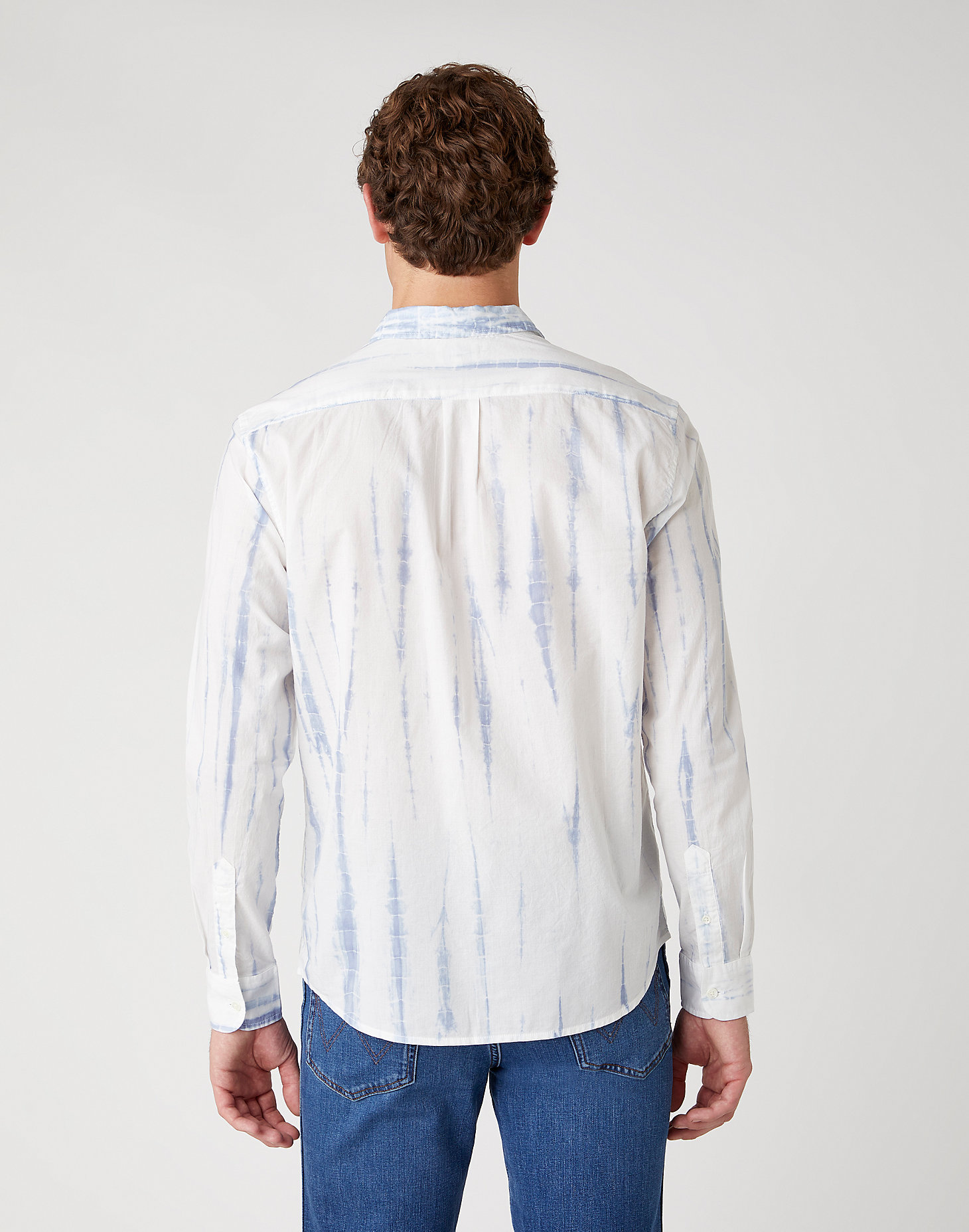 Long Sleeve One Pocket Shirt in White alternative view 2