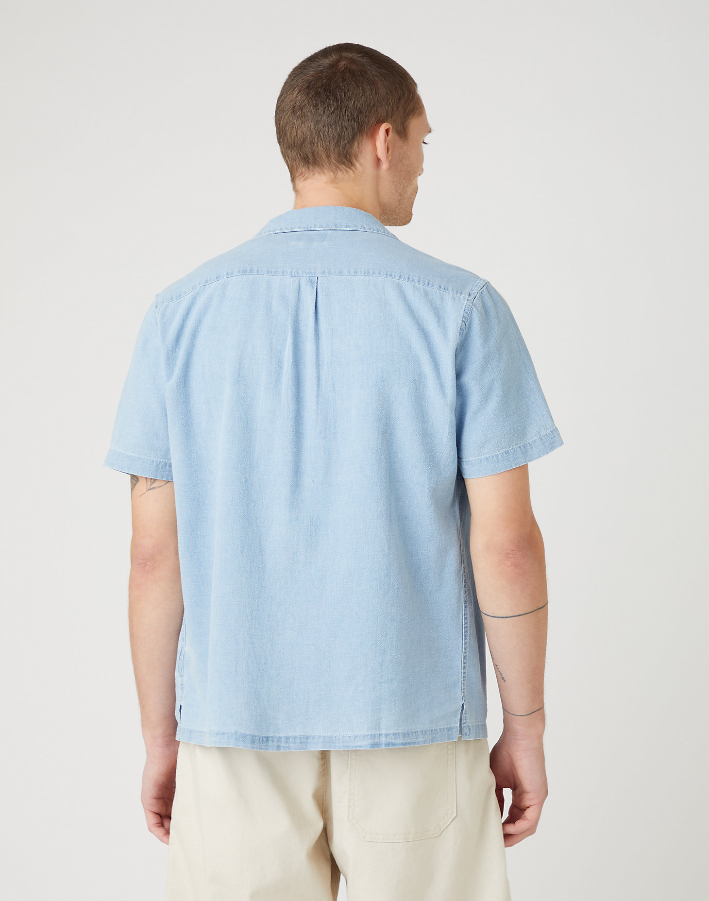 Long Sleeve One Pocket Shirt in Light Indigo alternative view 2