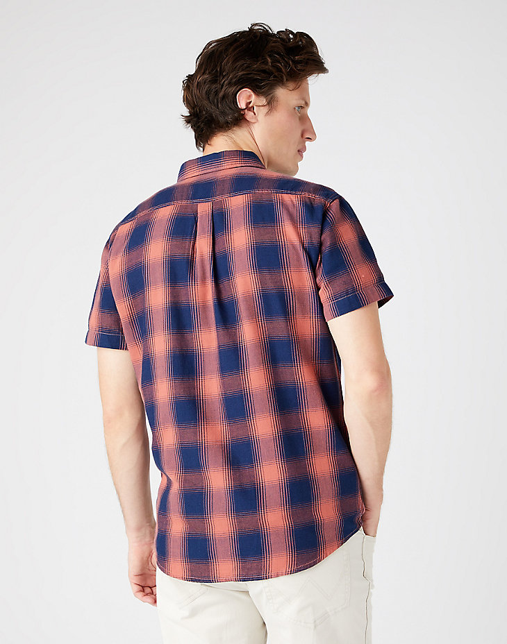 Short Sleeve One Pocket Shirt in Sundrenched Blu alternative view 2