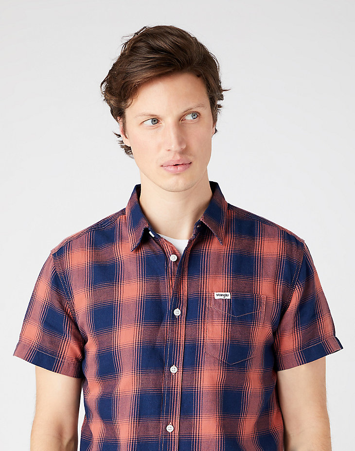 Short Sleeve One Pocket Shirt in Sundrenched Blu alternative view 3