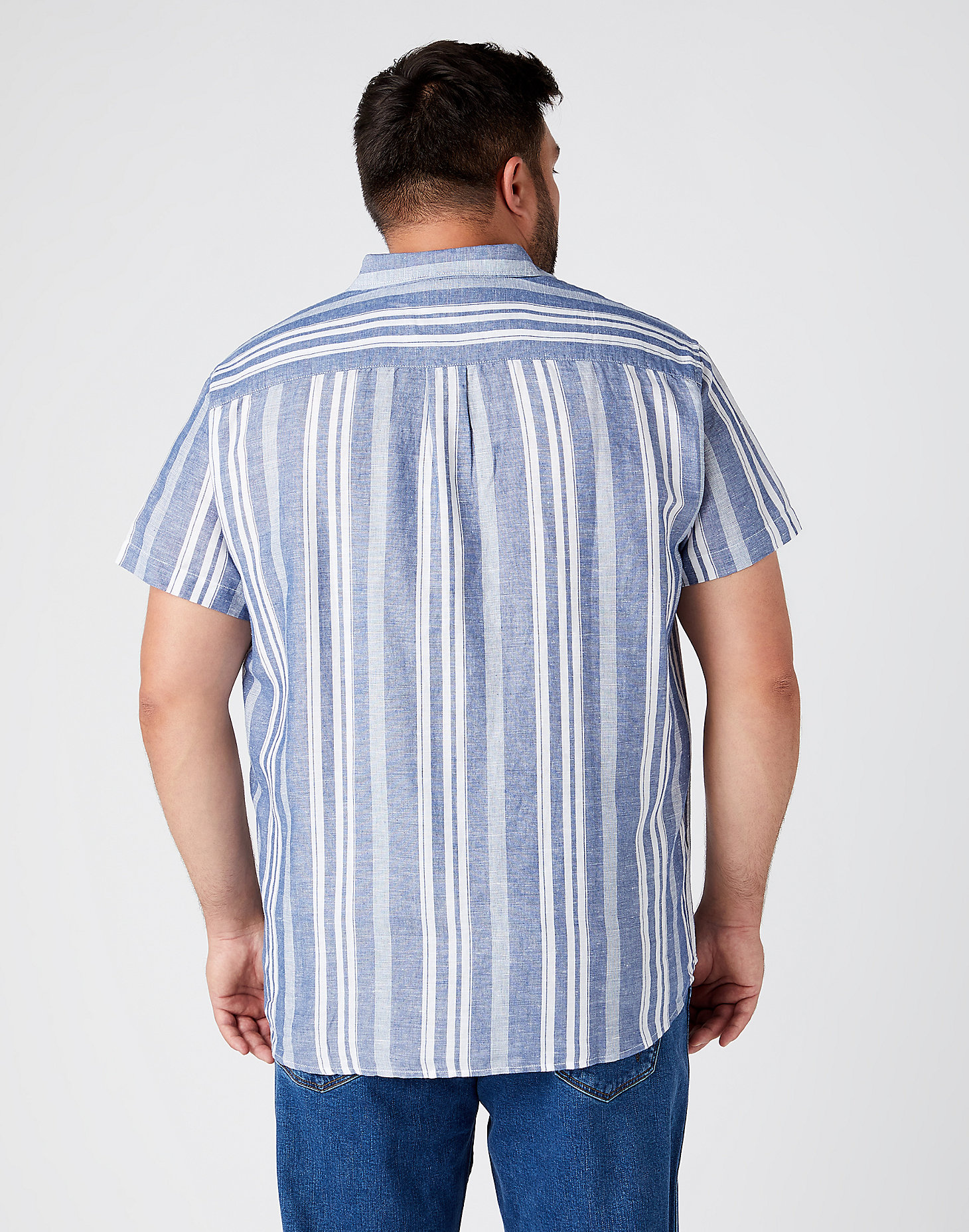 Short Sleeve One Pocket Shirt in Real Navy alternative view 3