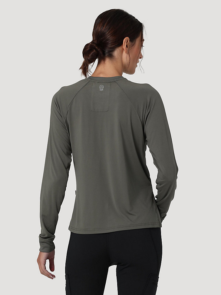 Long Sleeve Performance Tee in Dusty Olive alternative view 2