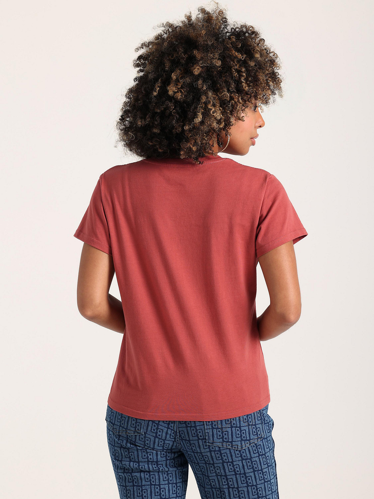 Shoot V Neck T-Shirt in Faded Crimson alternative view 2